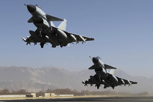 Trung Quốc vẫn chi “khủng” cho ngân sách quốc phòng dù kinh tế “chùn bước