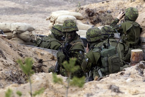 NATO quyết tăng tuần tra, tập trận gần biên giới Nga - ảnh 1