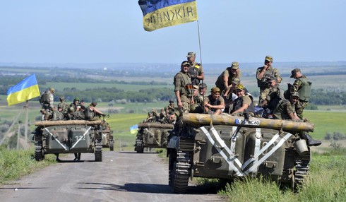 Chuyên gia Anh: Cần trang bị vũ khí cho Ukraine để chống lại Nga - ảnh 1