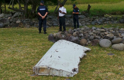 Malaysia: Các mảnh vỡ trên đảo Maldives không phải của MH370 - ảnh 1
