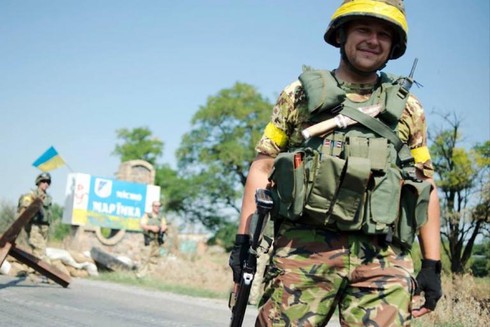 Giải quyết khủng hoảng với Nga, Mỹ nên coi Ukraine như Georgia? - ảnh 1