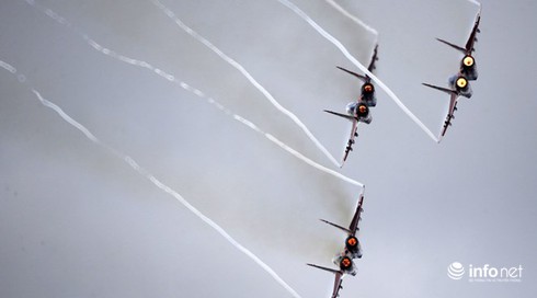 Tin thế giới 18h30: Hải quân Mỹ tuần tra Biển Đông; 280 người chết vì động đất - ảnh 2