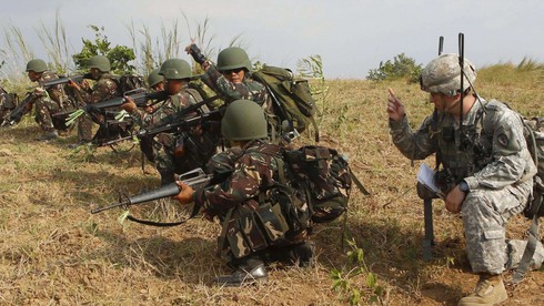 Tránh Trung Quốc, Philippines dời tập trận hải quân với Mỹ khỏi Biển Đông - ảnh 1