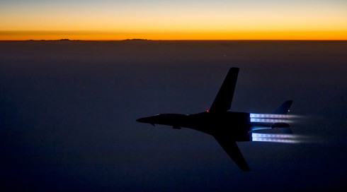 Mỹ đưa B-1 bay ở biển Hoa Đông, Trung Quốc đòi chủ quyền không phận - ảnh 1