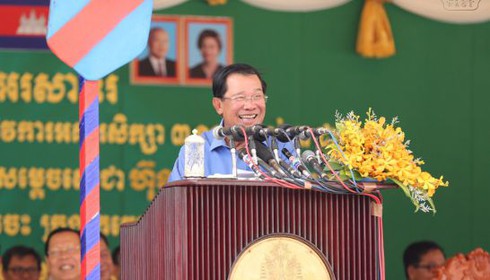 Thủ tướng Campuchia Hun Sen yêu cầu các đảng phái không xúc phạm nhau - ảnh 1