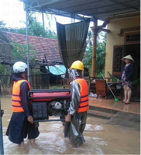 Tập đoàn Viettel quyên góp ủng hộ đồng bào miền Trung 12 tỷ đồng - ảnh 2