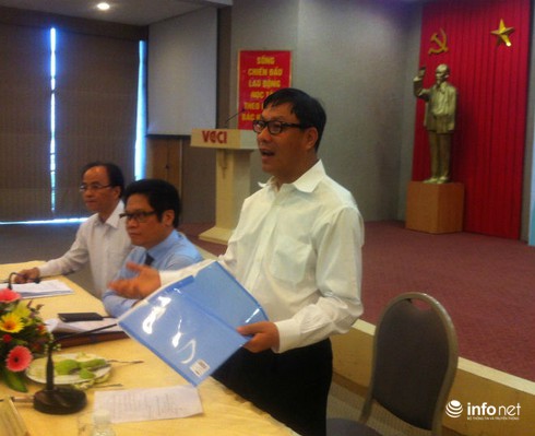 Chiếc túi “made in China” của vị Thứ trưởng - ảnh 1