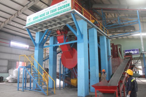 Rác thải tràn lan, doanh nghiệp tái chế như sao buổi sớm - ảnh 1
