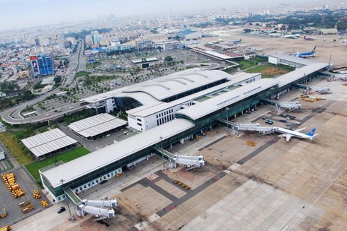 Doanh thu, lợi nhuận tăng, ACV vẫn tăng phí dịch vụ sân bay - ảnh 1