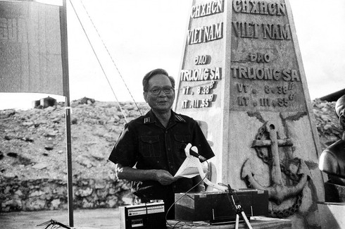 Shop TIN 14/3: Tổ Quốc là con đường bố con mình đang đi - ảnh 4