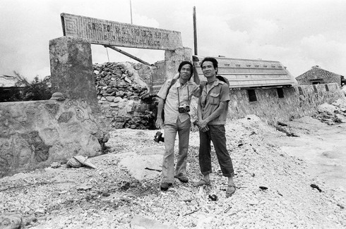 Shop TIN 14/3: Tổ Quốc là con đường bố con mình đang đi - ảnh 8