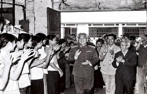 Shop TIN 7/7: Hỗ trợ dân cho đến khi biển sạch - ảnh 12