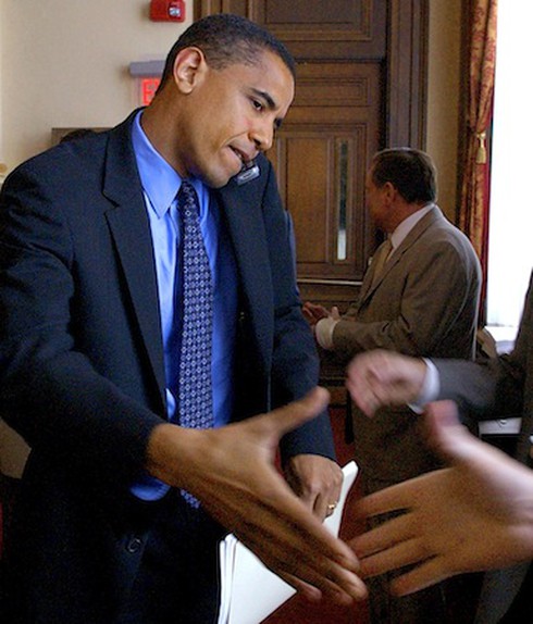 Những khoảnh khắc ‘độc’ của Tổng thống Obama với điện thoại - ảnh 2