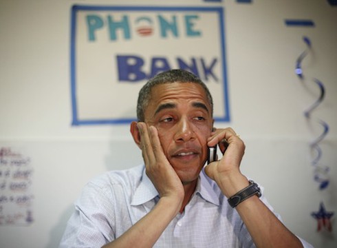 Những khoảnh khắc ‘độc’ của Tổng thống Obama với điện thoại - ảnh 3