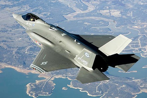 F-35 quá đắt, Canada nhắm mẫu tiêm kích khác? - ảnh 1