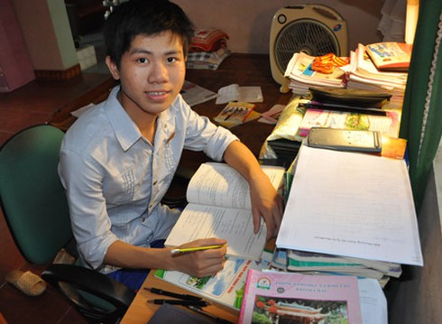 Thủ khoa ĐH Ngoại thương đối mặt thách thức mới - ảnh 1