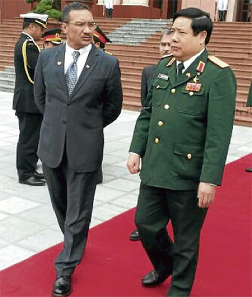Malaysia đề nghị liên kết với hải quân Việt Nam ở Biển Đông - ảnh 1