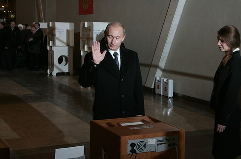 Hành trình đến điện Kremlin của Tổng thống Nga V.Putin - ảnh 16