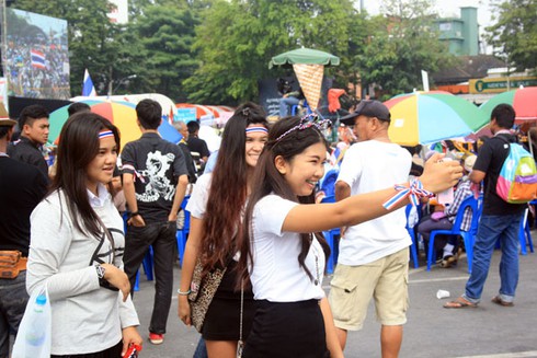 Biểu tình ở Thái Lan: Tường thuật của PV Infonet từ Bangkok - ảnh 2