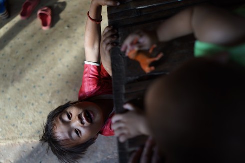 Mảnh đời cơ cực của những đứa trẻ Việt ở Campuchia - ảnh 3