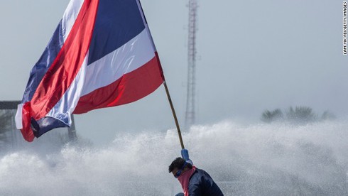 Biểu tình – ‘Cú lên gối’ vào kinh tế Thái Lan - ảnh 1