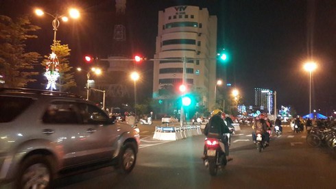 Không khí đón giao thừa Giáp Ngọ 2014 - ảnh 52