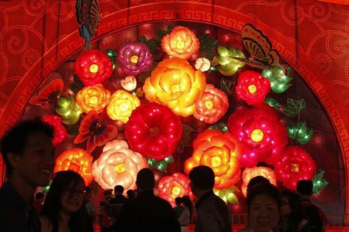 Không khí đón giao thừa Giáp Ngọ 2014 - ảnh 73