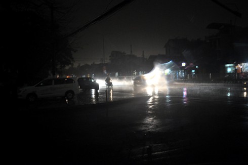 Hạ Long: Tự nhiên trời tối sầm, ngày bỗng thành đêm - ảnh 4