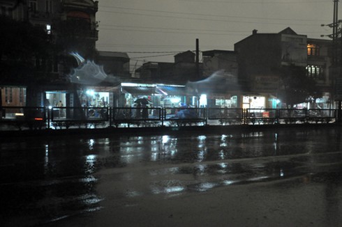 Hạ Long: Tự nhiên trời tối sầm, ngày bỗng thành đêm - ảnh 6