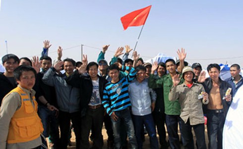 Ai Cập mở cửa biên giới, nhận lao động Việt Nam ở Lybia sơ tán - ảnh 1