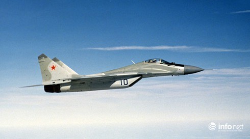 Vì sao các phi công phương Tây