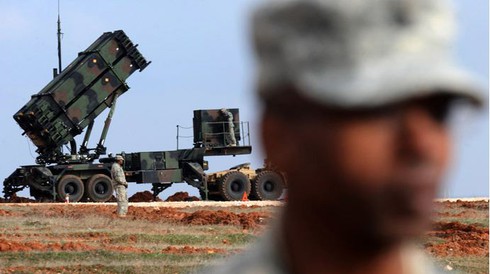 Chuyên gia Nga: Cuộc chiến Nga-Mỹ rất “vô nguyên tắc” - ảnh 1