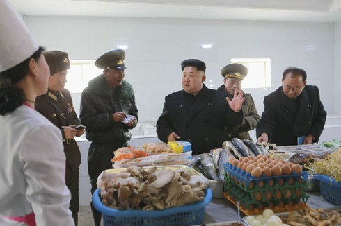 Ông Kim Jong un bất ngờ thị sát, kiểm tra quân đội Triều Tiên - ảnh 7