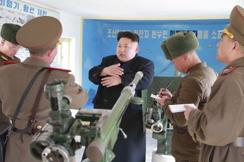 Ông Kim Jong un bất ngờ thị sát, kiểm tra quân đội Triều Tiên - ảnh 8