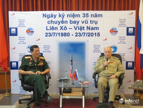 Anh hùng Phạm Tuân: Sống trên vũ trụ cực thú vị, nhưng tốt nhất là ở mặt đất - ảnh 1