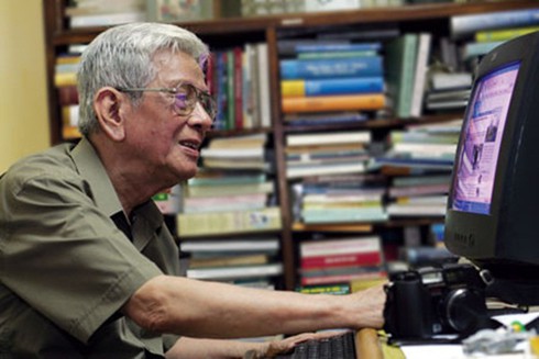 Nhà báo Hữu thọ