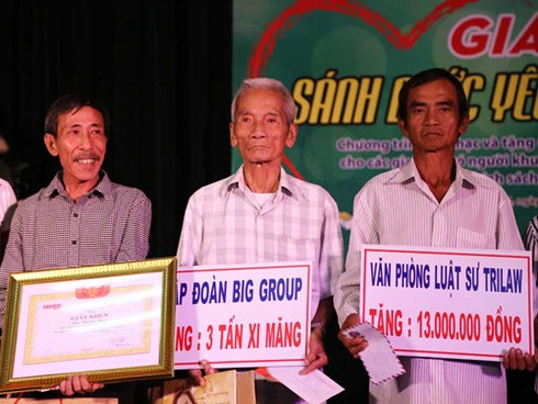 Shop TIN 25/1: Thủ tướng chúc các nhà báo