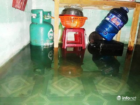 Huế tiếp tục mưa lớn: Người chết, hàng ngàn ngôi nhà bị ngập - ảnh 7