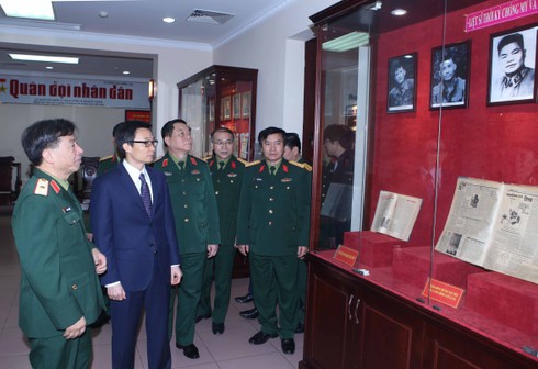 Báo chí phải khơi dậy sáng tạo, chỉ ra vướng mắc, giải pháp tháo gỡ - ảnh 1