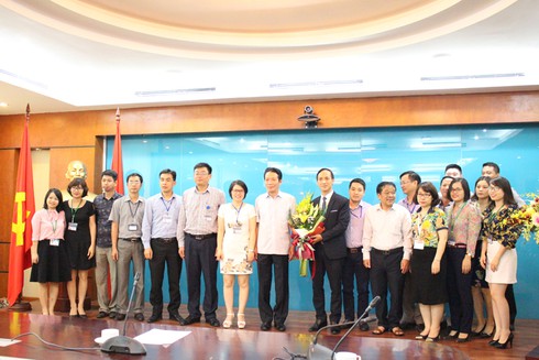 Bộ TT&TT bổ nhiệm Phó Giám đốc Nhà Xuất bản Thông tin và Truyền thông - ảnh 1