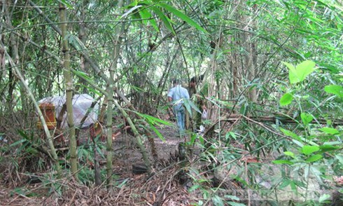 Bước đầu xác nhận nạn nhân bị giết và bỏ trong bao tải dìm dưới mương nước - ảnh 2