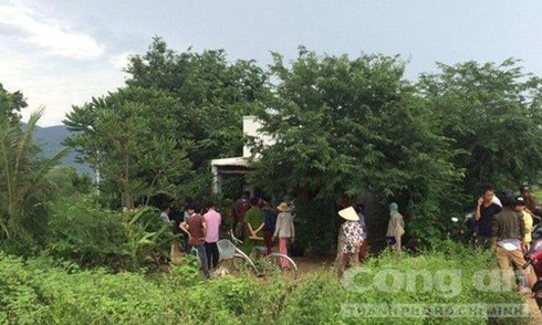 Bé gái 2 tuổi tử vong bất thường trong nhà - ảnh 1