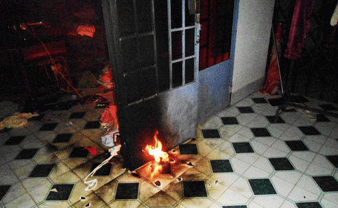 Đòi nợ bằng…