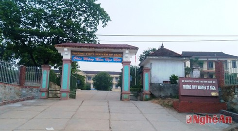 Phá két sắt trường học, lấy trộm hơn 200 triệu đồng - ảnh 1