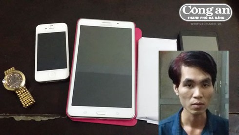 Bí mật từ chiếc điện thoại trong tiệm cầm đồ - ảnh 2