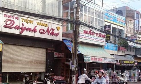 Trộm phá 2 lớp cửa lấy 30 lượng vàng - ảnh 1