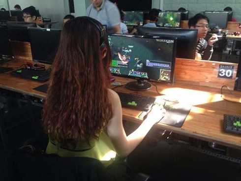 Bước sa ngã của thiếu nữ bỏ nhà đi