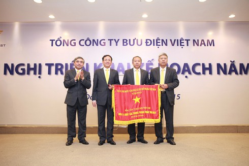 Bưu điện Việt Nam vượt kế hoạch năm 2015 cả về doanh thu và lợi nhuận - ảnh 1