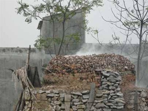Tai nạn lò vôi tại Thanh Hóa: Nguyên nhân 8 người cùng chết thương tâm - ảnh 1