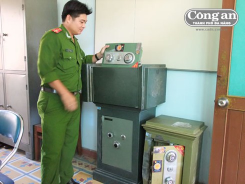 Triệt phá nhóm trộm két sắt liên tỉnh - ảnh 1
